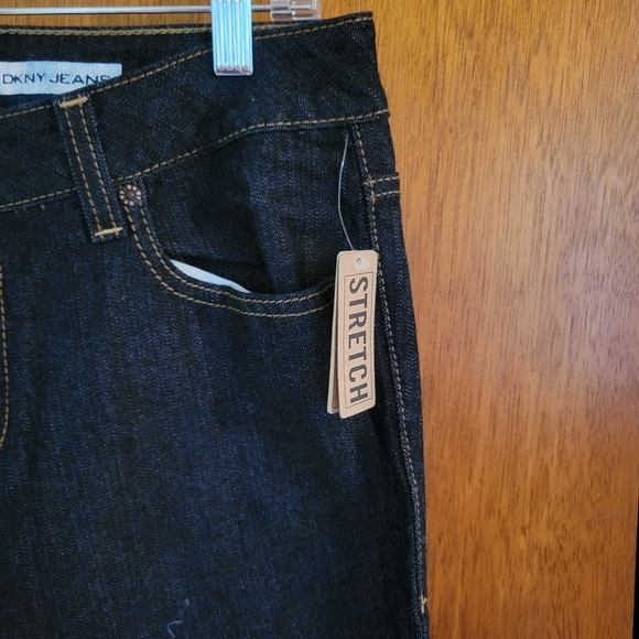 DKNY Soho Bootcut Jeans 12 Long NWT | Dark Wash Winter Workwear Denim - Picture 3 of 6